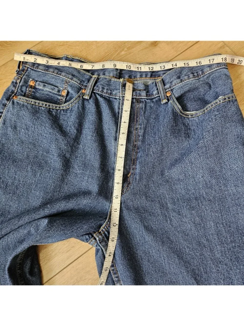 LEVI'S 550 Relaxed Fit Jeans Dark Wash Red Tag Size 38 x 30 Blue Denim Classic